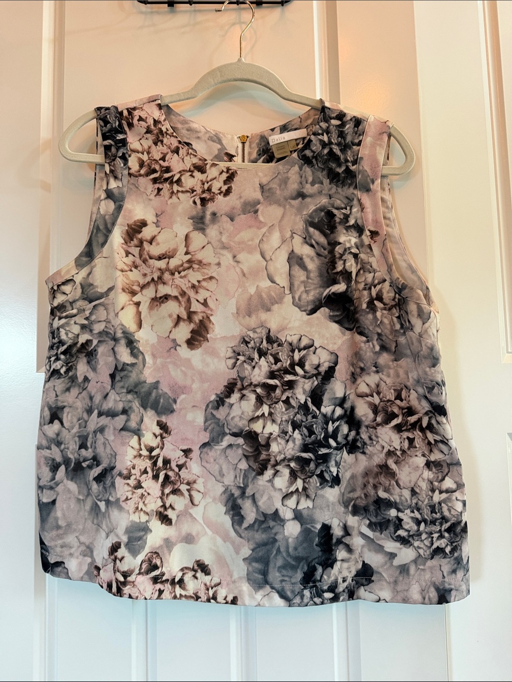 Dalia Floral Sleeveless Blouse - Pink & Gray